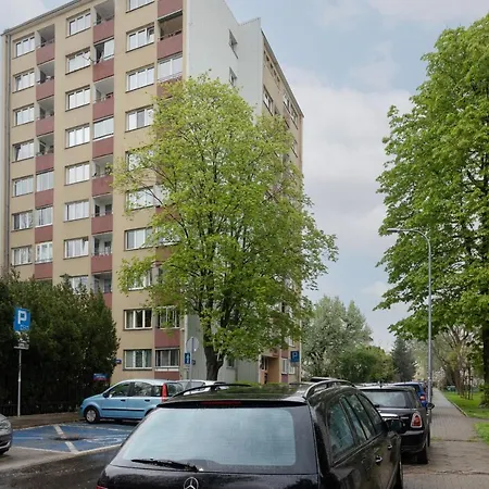 Family Near Pge Narodowy By Renters Apartment Warschau